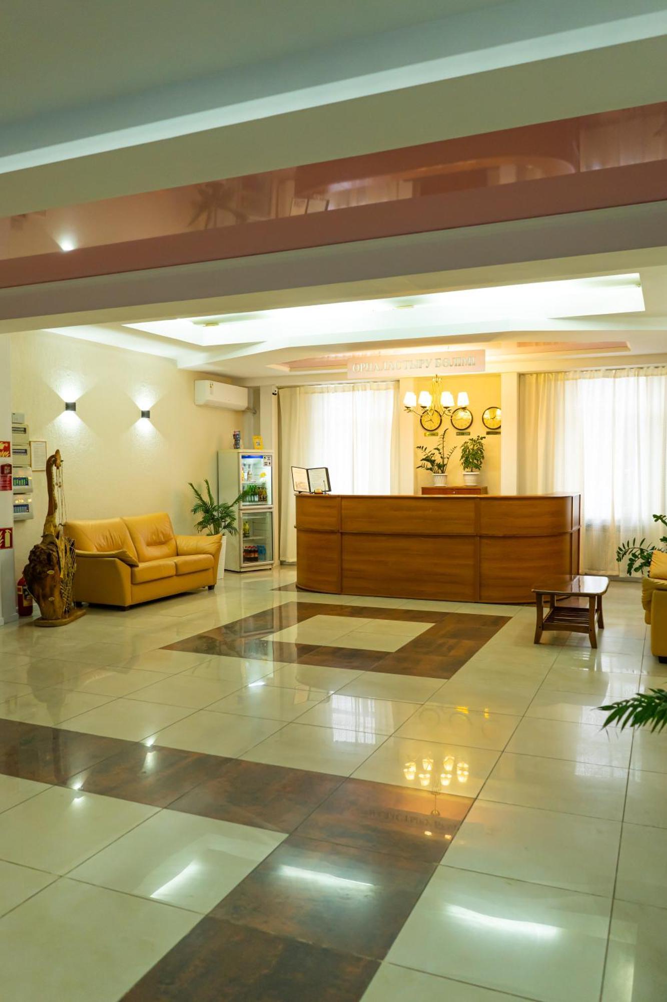 Victoria Palace Atyraū Екстериор снимка