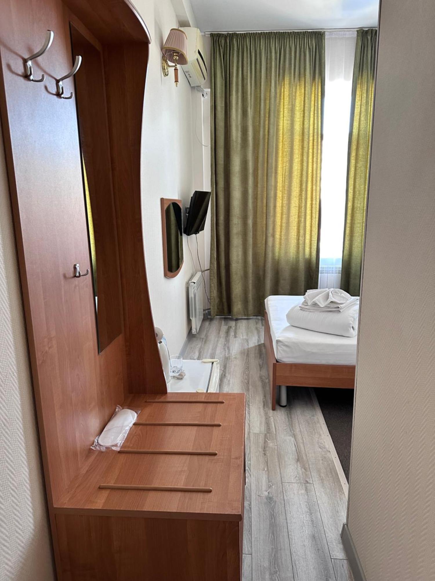 Victoria Palace Atyraū Екстериор снимка